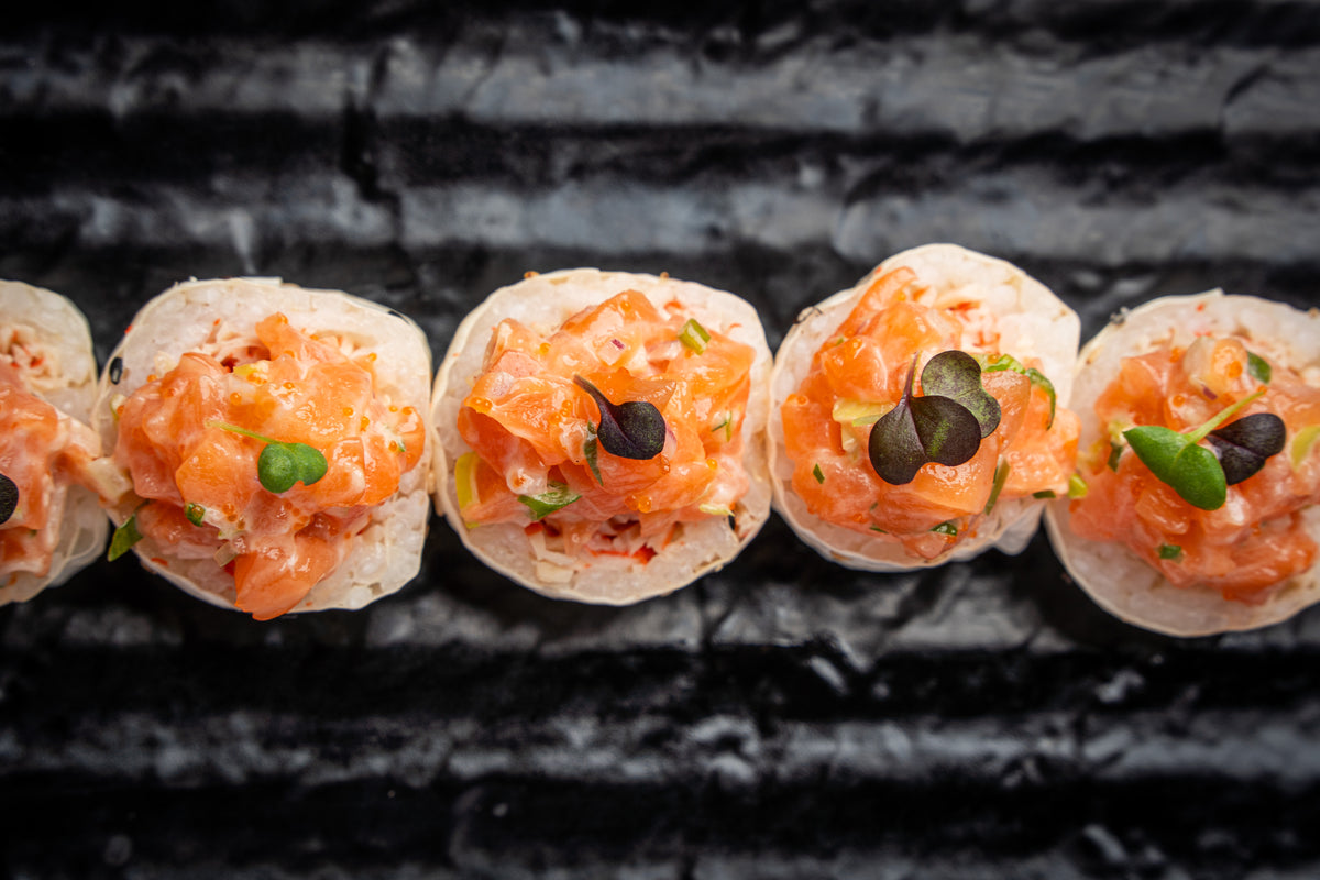 Pura Vida Salmón Roll
